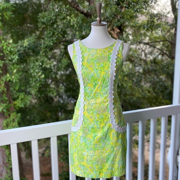 Lilly Pulitzer McFarland Shift Dress | Size 2 - Picture 2 of 13